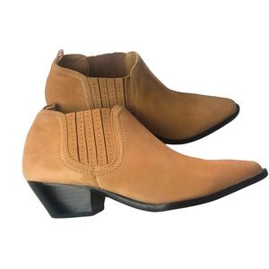 Schutz Jacqueline Suede Ankle Boots-honey beige NIB